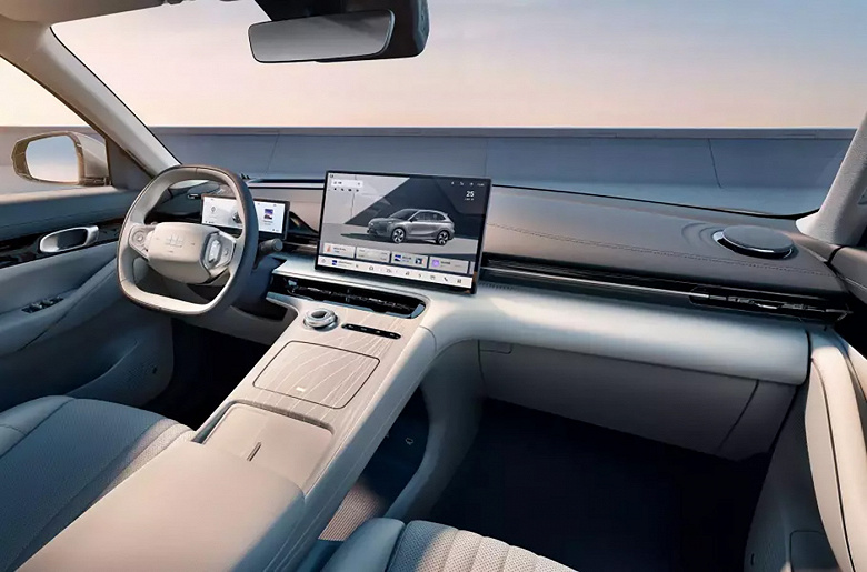 В России появится еще один кроссовер Geely белорусской сборки. На Geely Galaxy EX5 уже выдано ОТТС